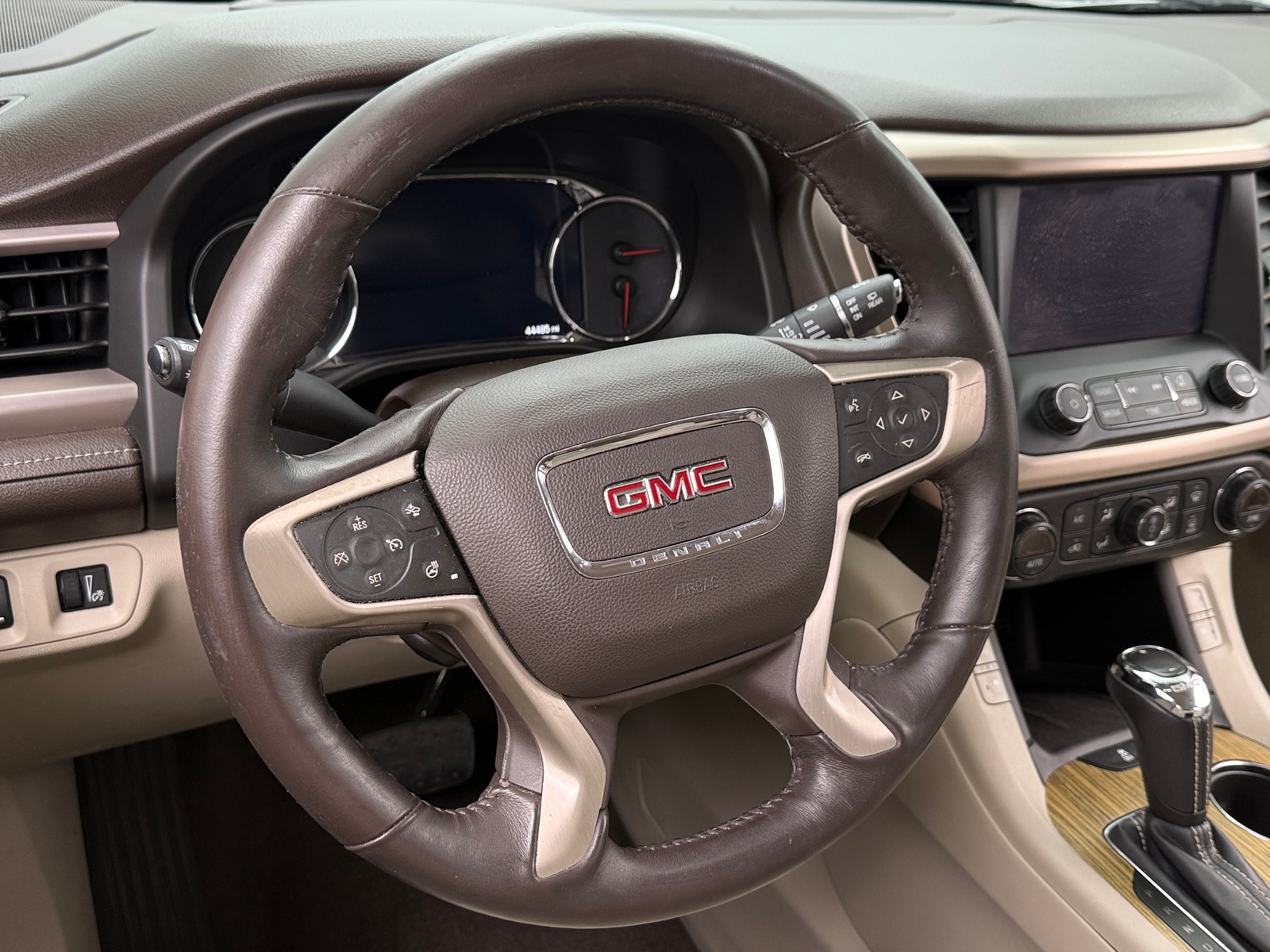 Thumbnail: 2017 GMC Acadia - 4