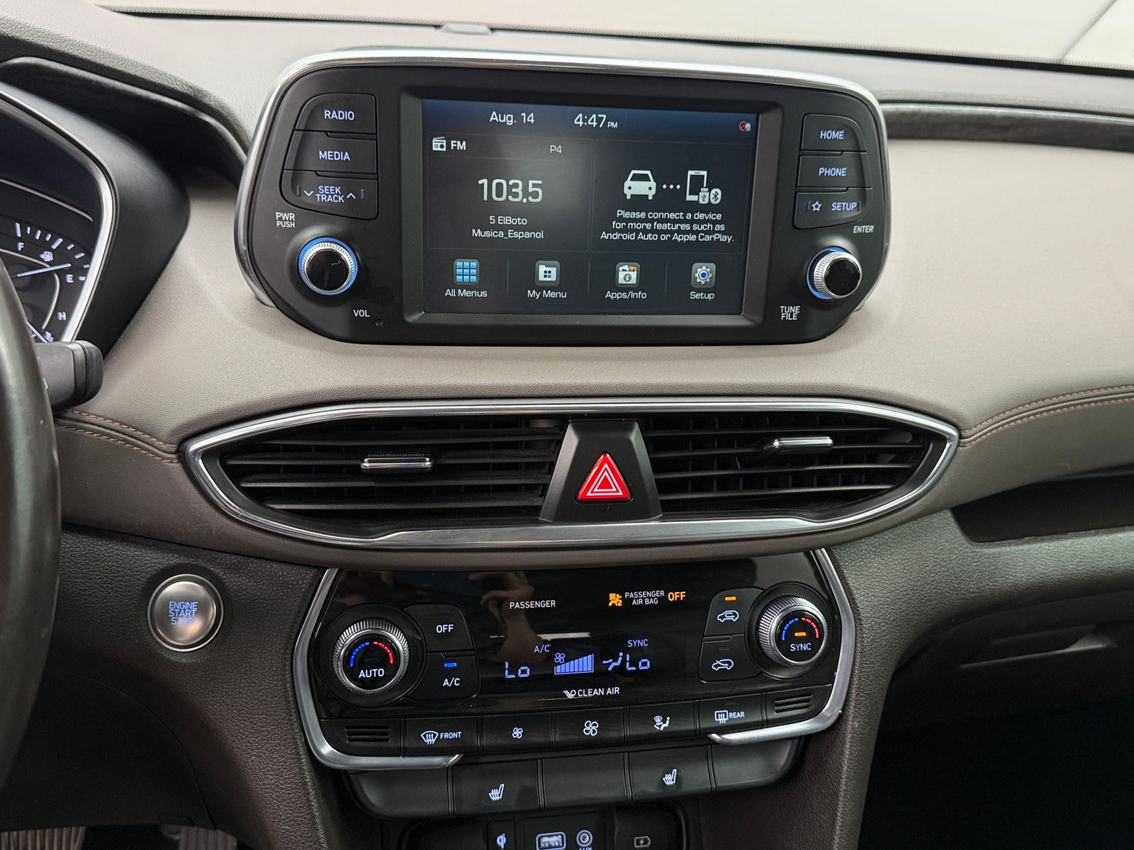 Thumbnail: 2020 Hyundai Santa Fe - 4