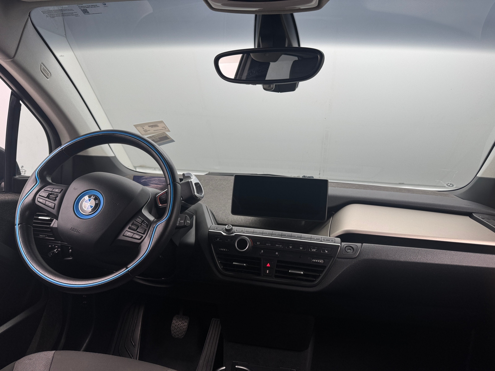 Thumbnail: 2018 BMW i3 - 3