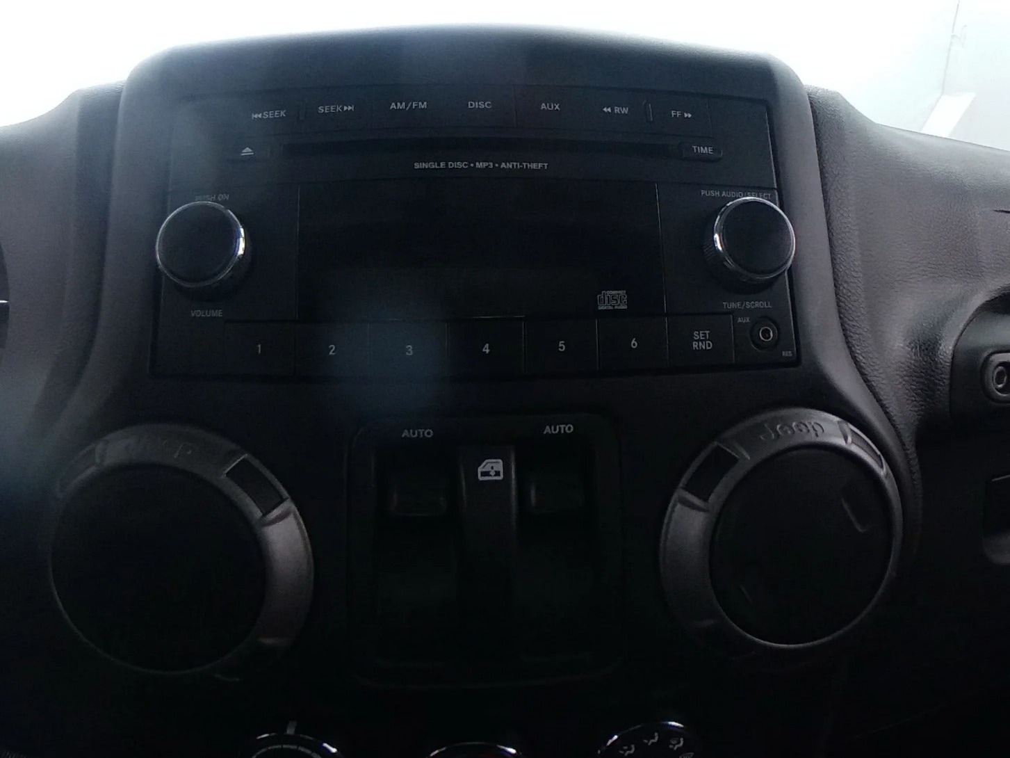 Thumbnail: 2018 Jeep Wrangler - 3