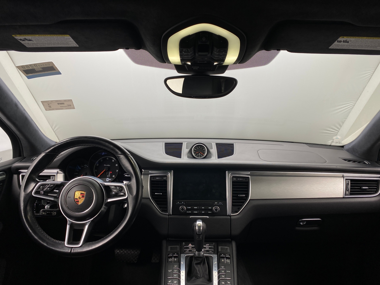 Thumbnail: 2017 Porsche Macan - 2