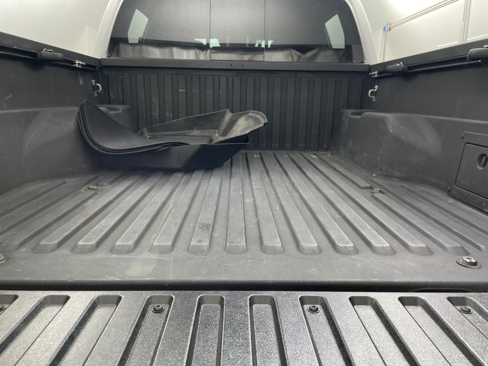 Thumbnail: 2020 Toyota Tacoma - 7