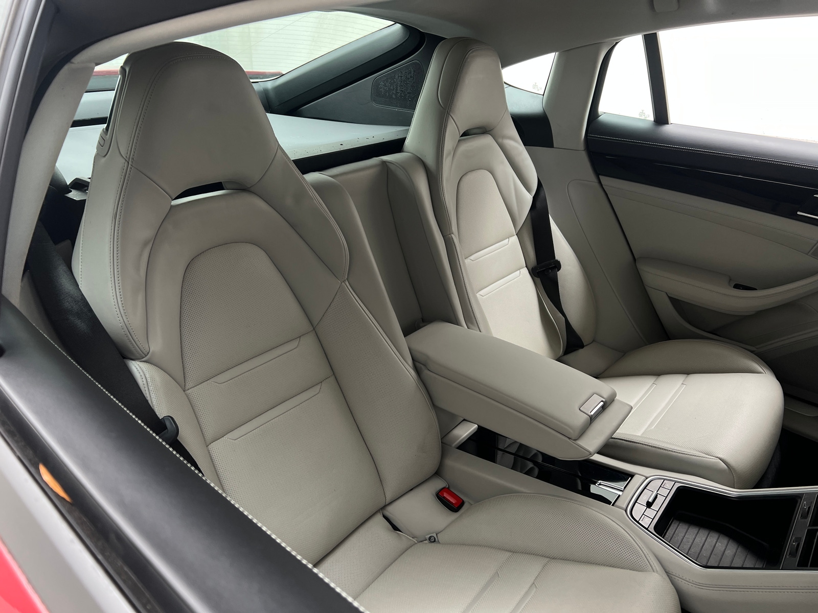 Thumbnail: 2017 Porsche Panamera - 5