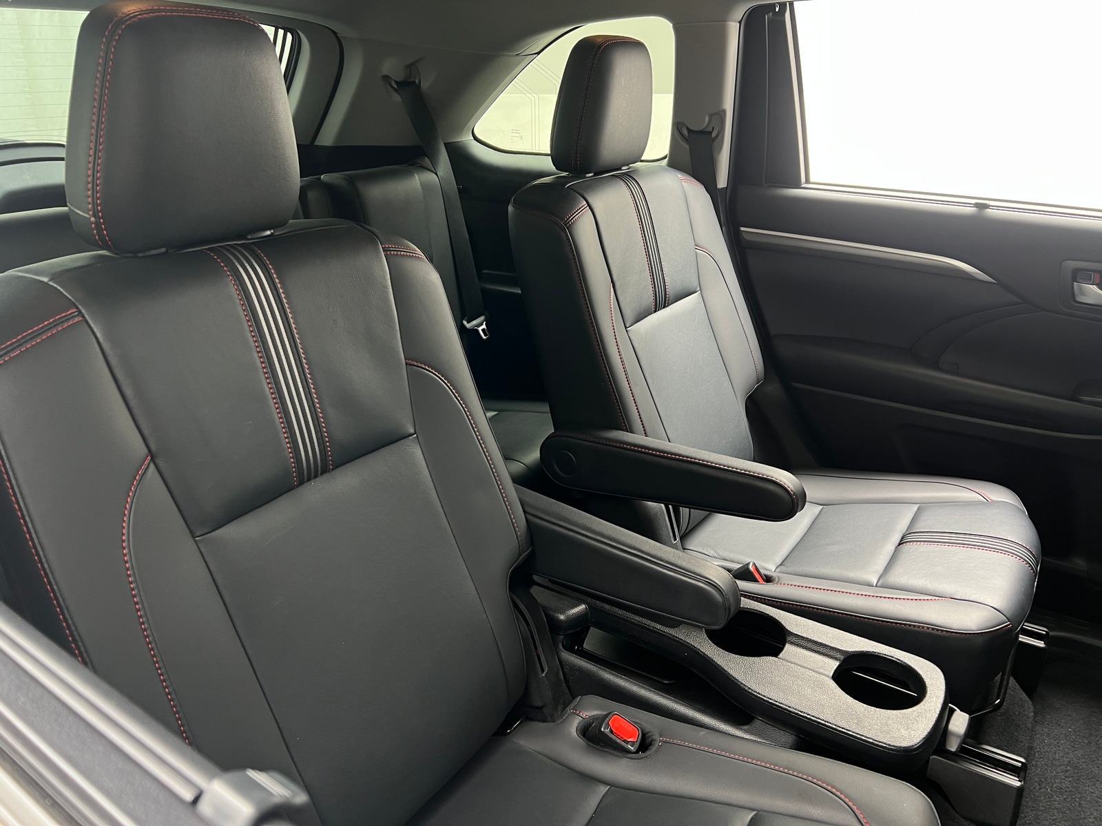 Thumbnail: 2019 Toyota Highlander - 5
