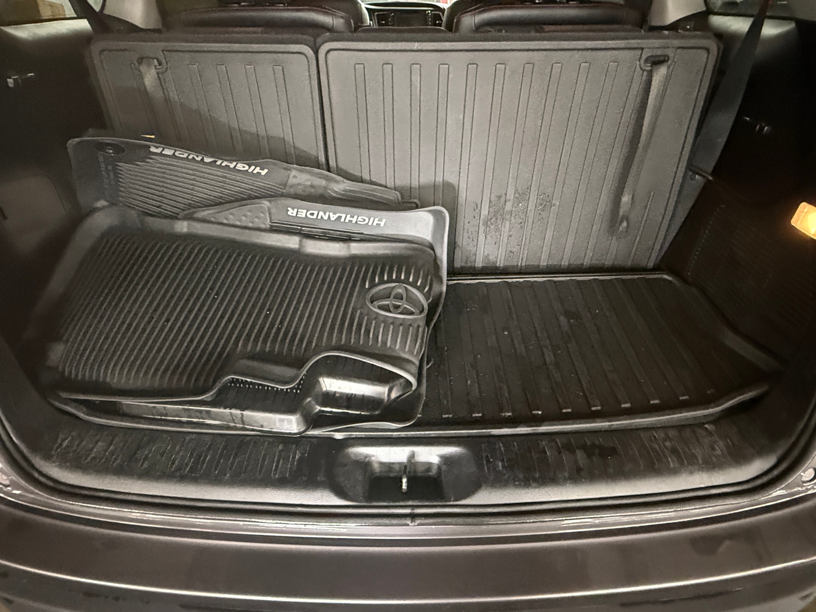 Thumbnail: 2019 Toyota Highlander - 6