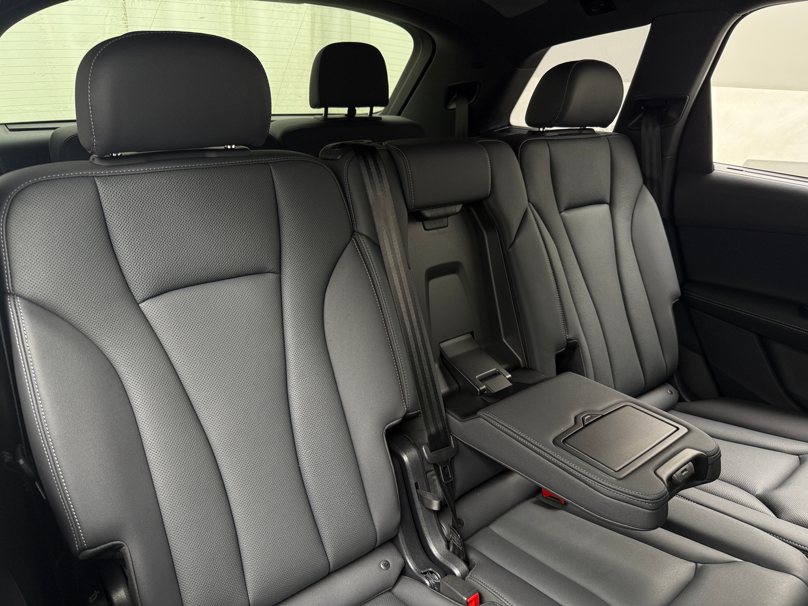 Thumbnail: 2025 Audi Q7 - 5