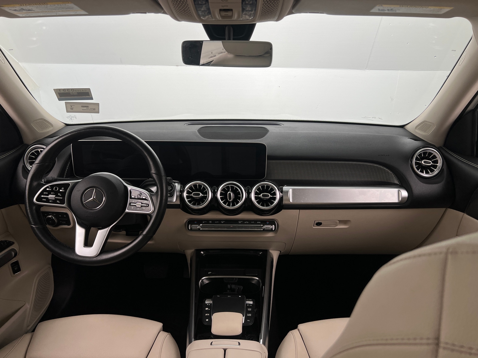 Thumbnail: 2021 Mercedes-Benz GLB - 2