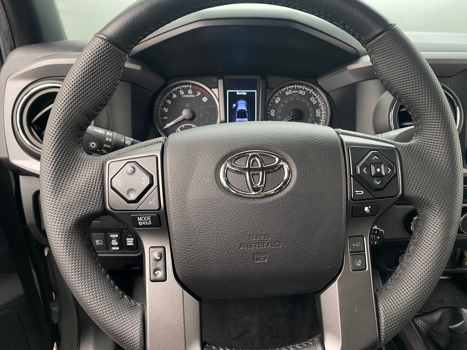 Thumbnail: 2022 Toyota Tacoma - 5