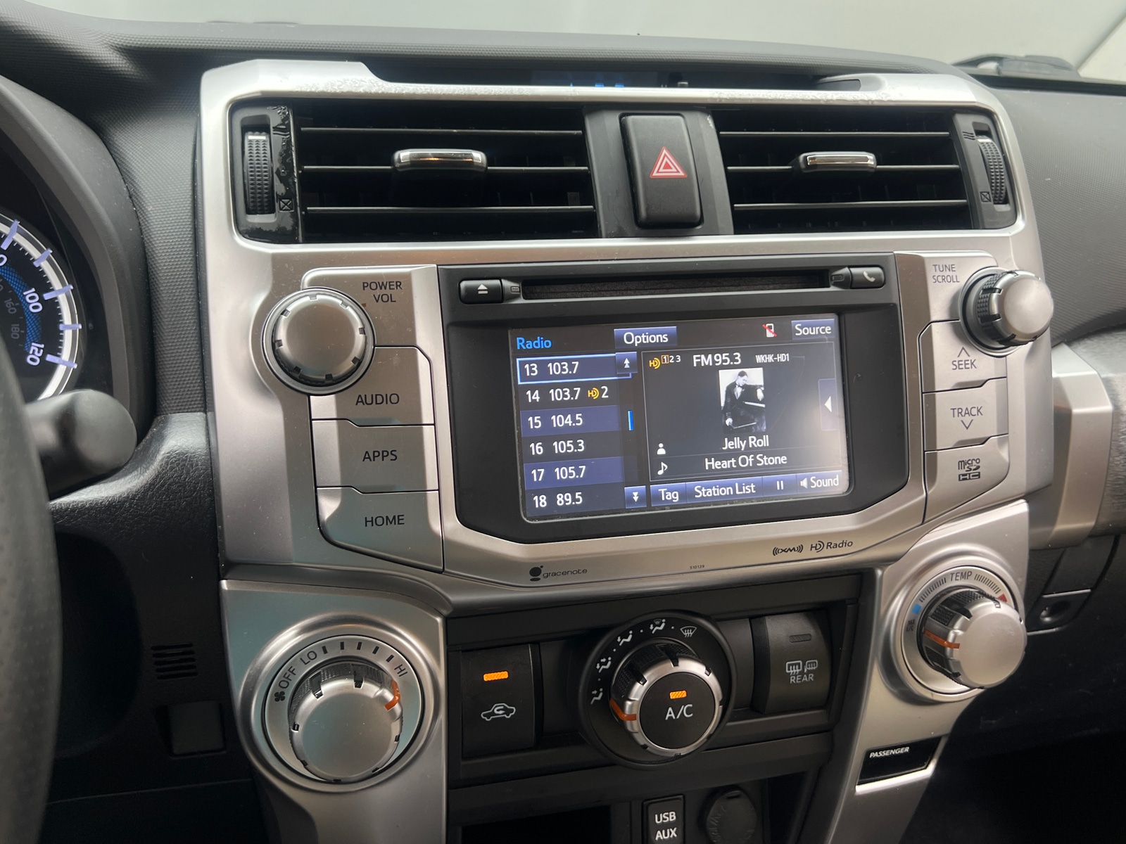Thumbnail: 2018 Toyota 4Runner - 4