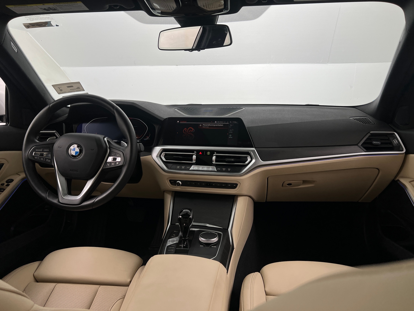 Thumbnail: 2022 BMW 3 Series - 2