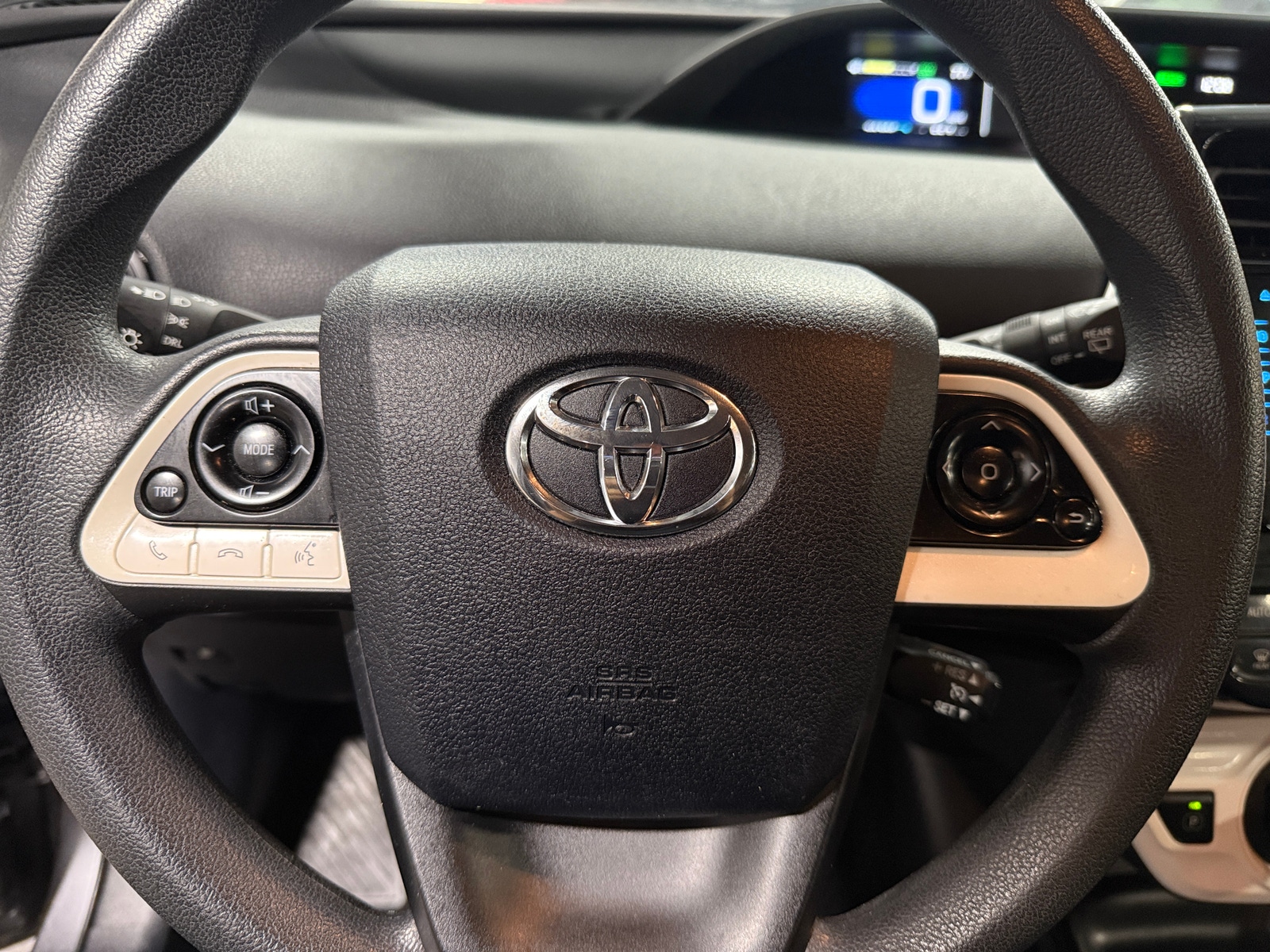 Thumbnail: 2016 Toyota Prius - 5