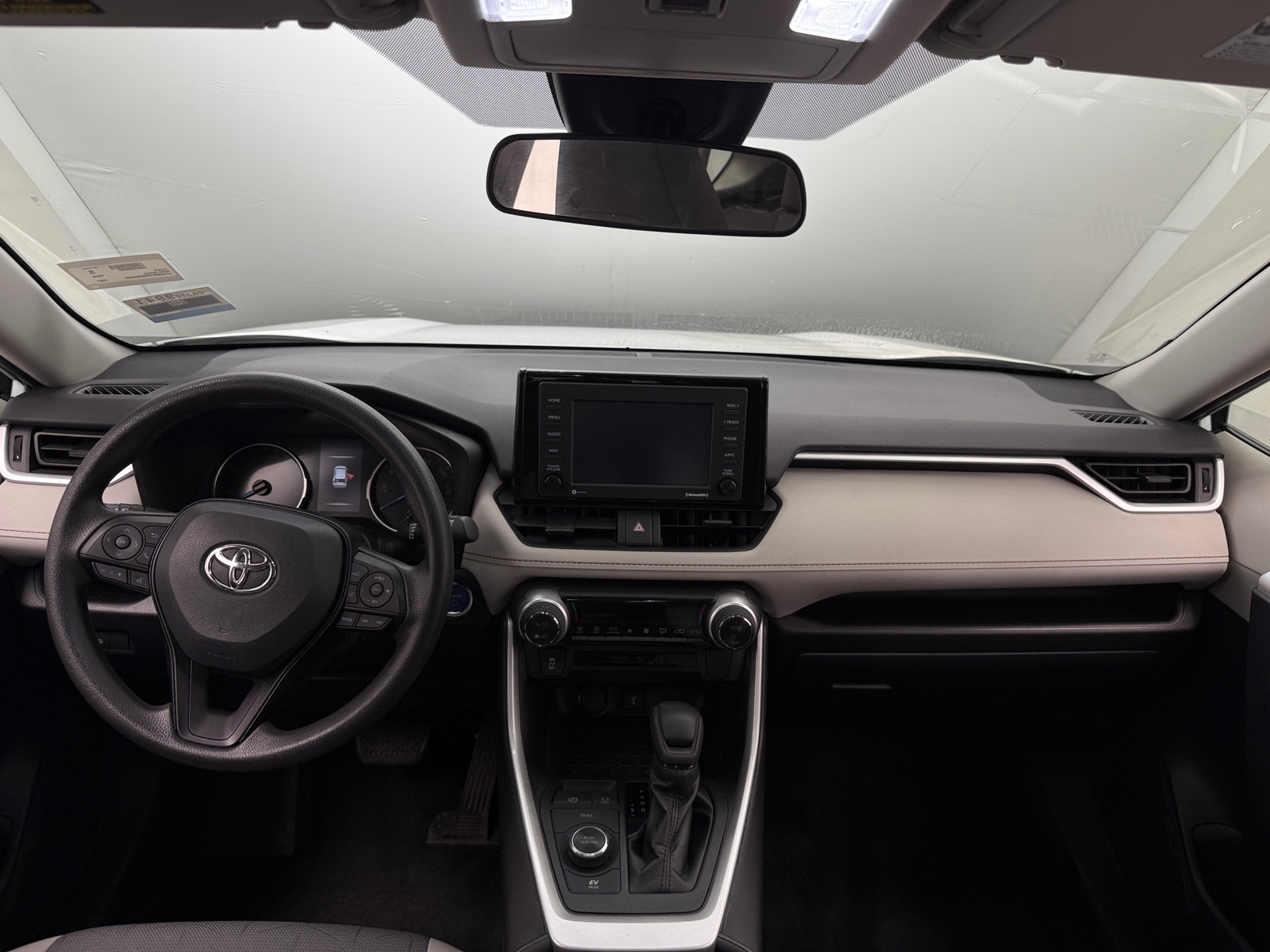 Thumbnail: 2021 Toyota RAV4 - 3