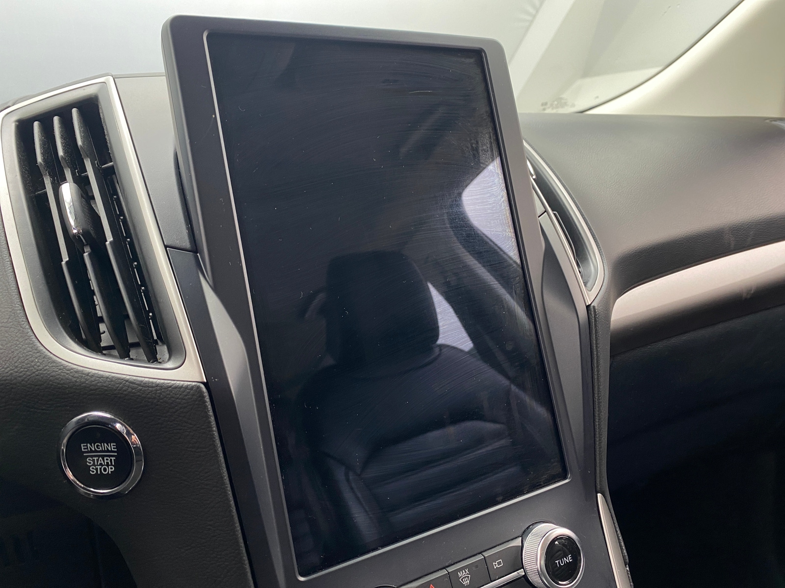 Thumbnail: 2023 Ford Edge - 3