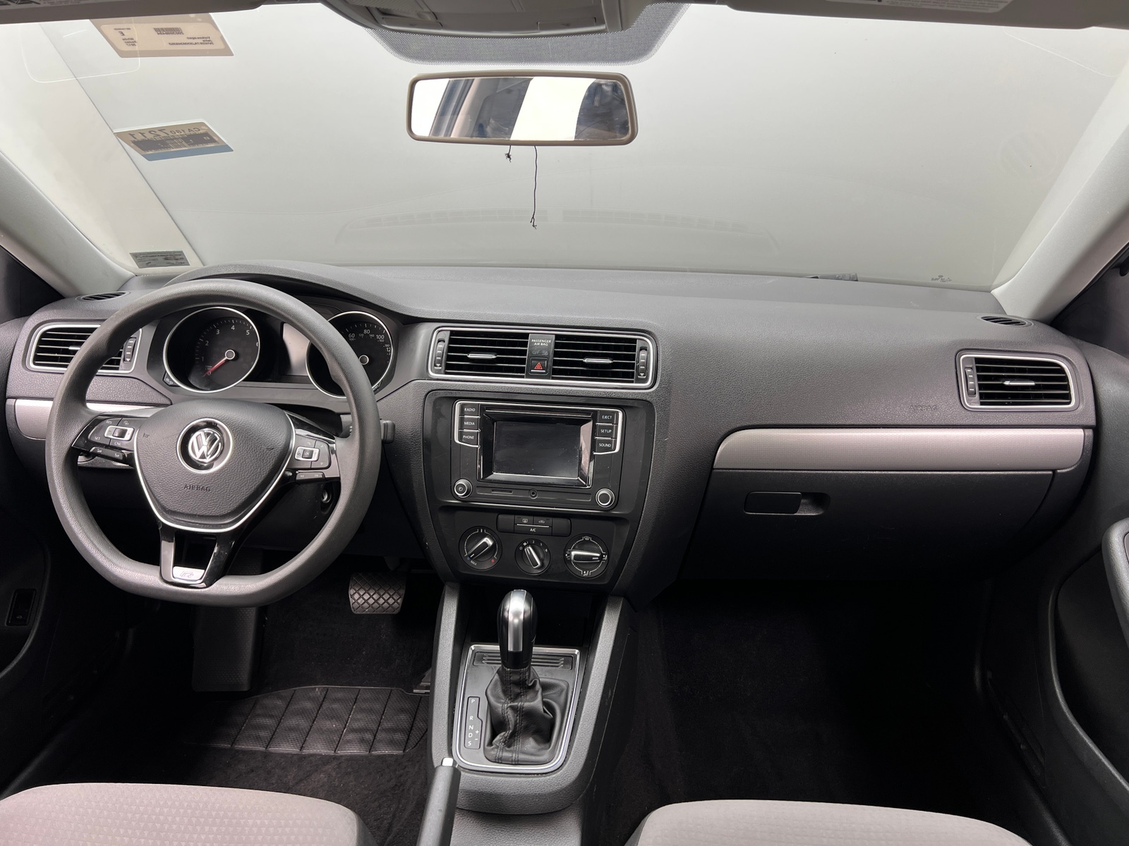 Thumbnail: 2017 Volkswagen Jetta - 3