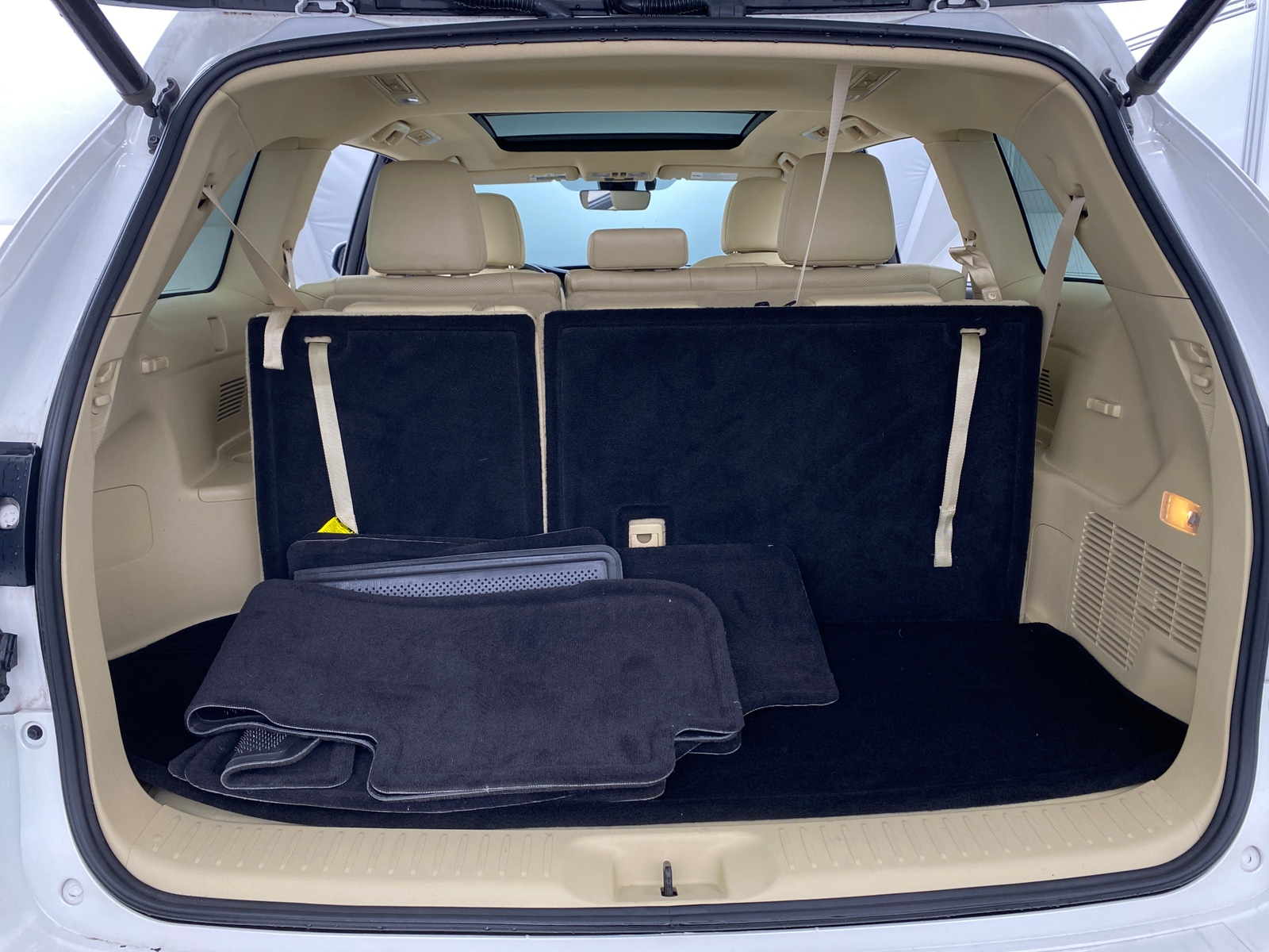 Thumbnail: 2019 Toyota Highlander - 6