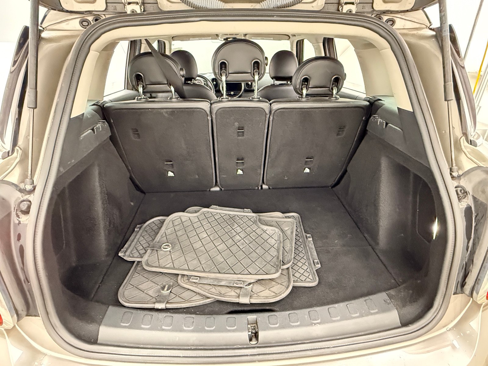 Thumbnail: 2017 MINI Cooper Countryman - 6