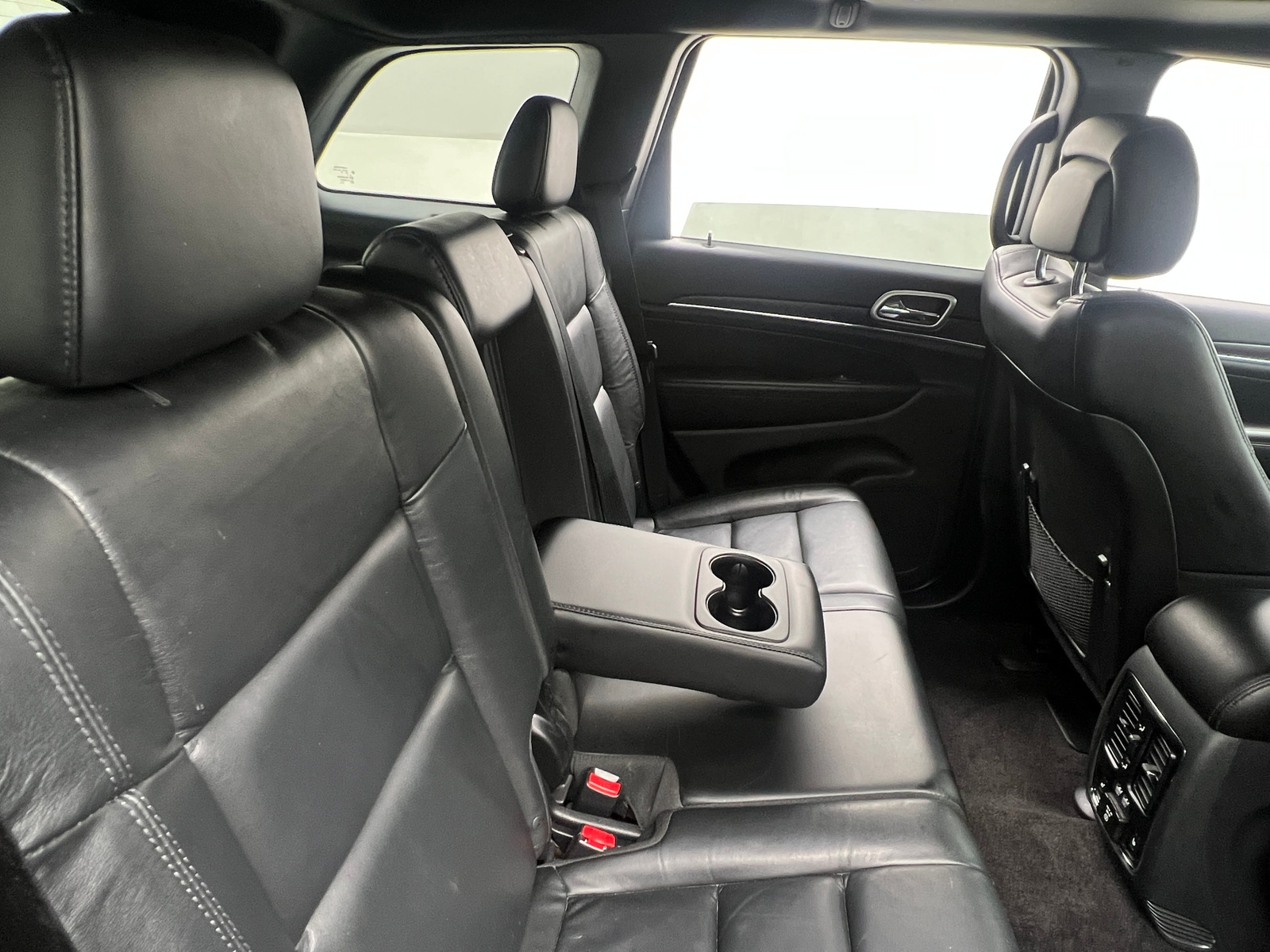 Thumbnail: 2018 Jeep Grand Cherokee - 5