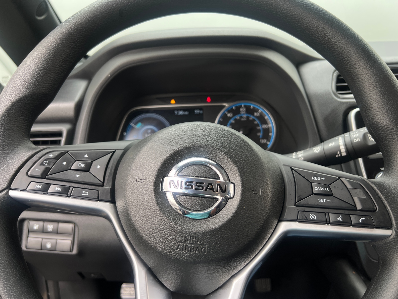 Thumbnail: 2022 Nissan Leaf - 5