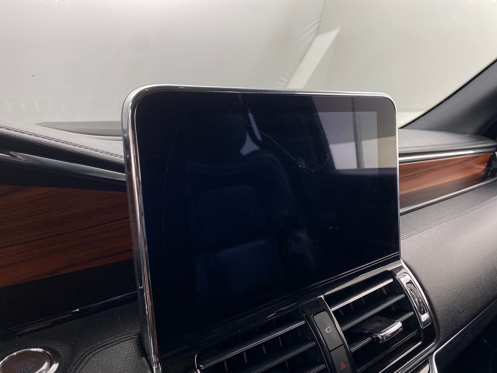 Thumbnail: 2018 Lincoln Navigator L - 3