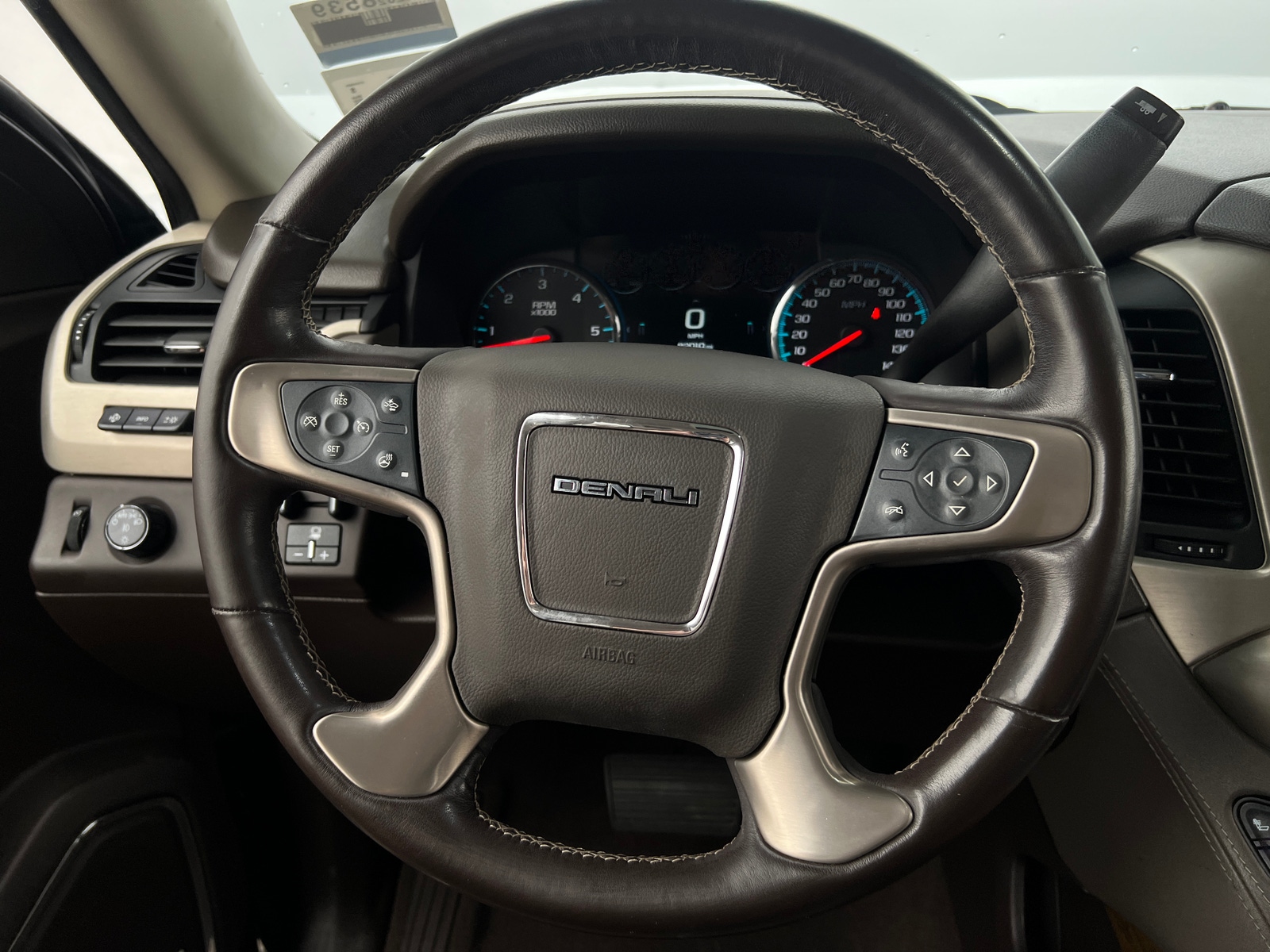 Thumbnail: 2020 GMC Yukon XL - 4
