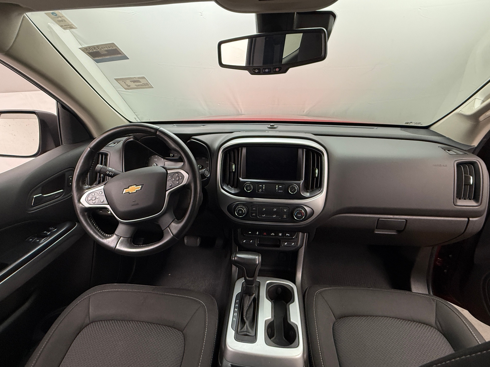 Thumbnail: 2021 Chevrolet Colorado - 3