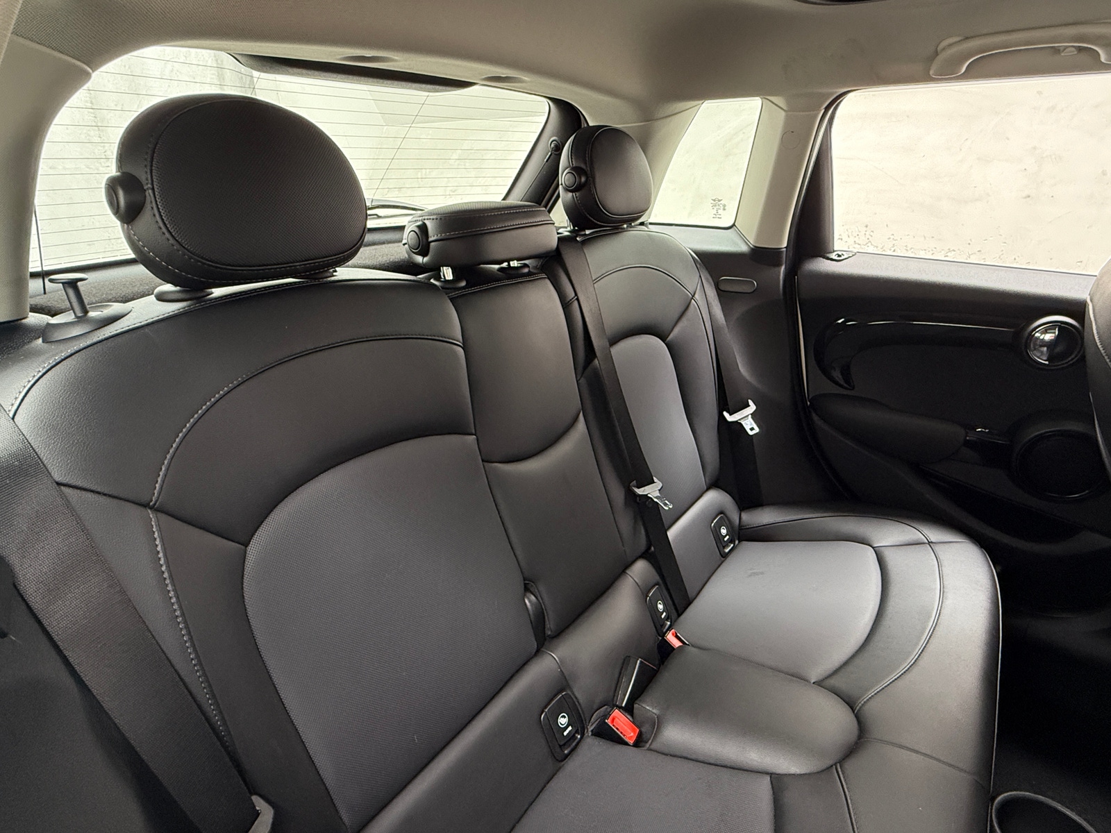 Thumbnail: 2020 MINI Cooper Hardtop - 5