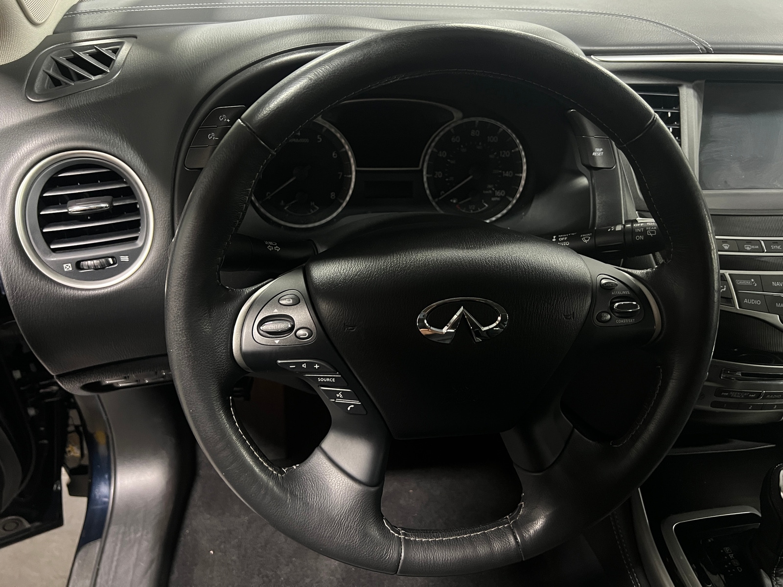 Thumbnail: 2019 INFINITI QX60 - 4