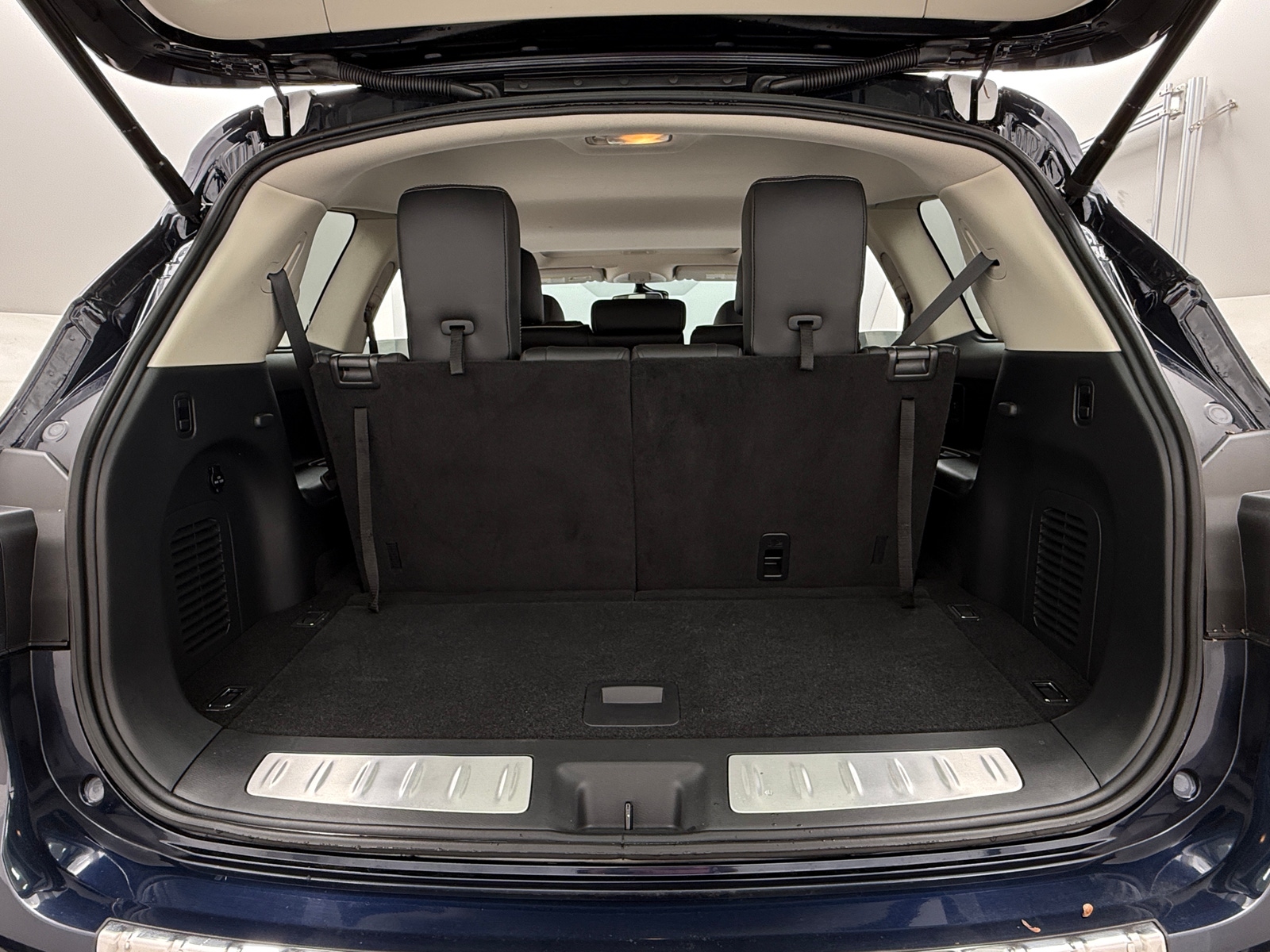 Thumbnail: 2019 INFINITI QX60 - 6