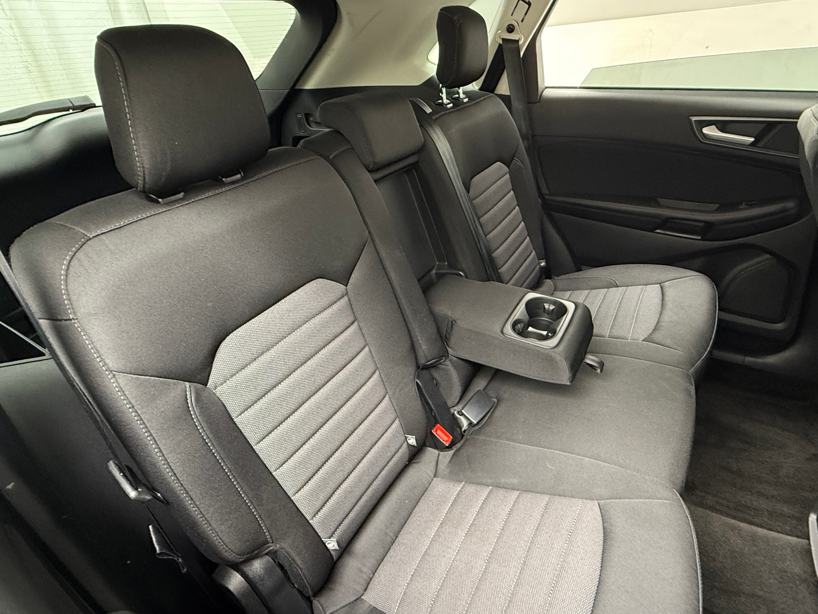 Thumbnail: 2016 Ford Edge - 6