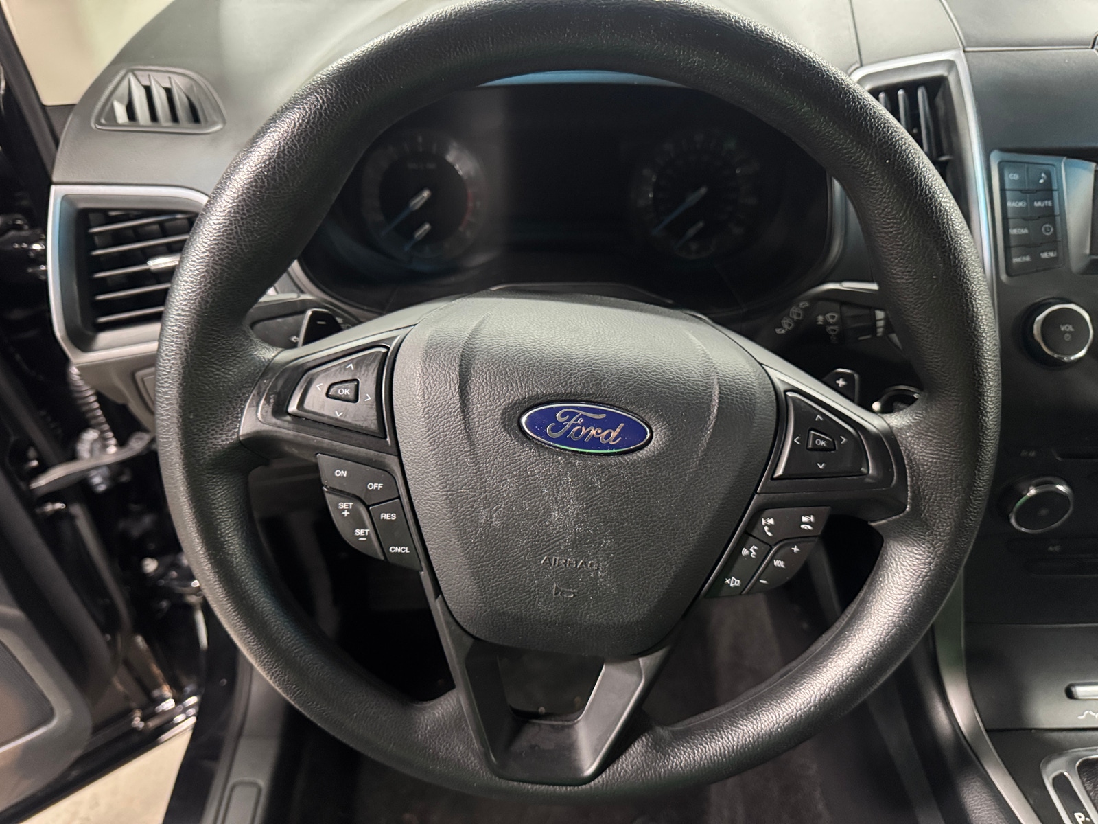 Thumbnail: 2016 Ford Edge - 5