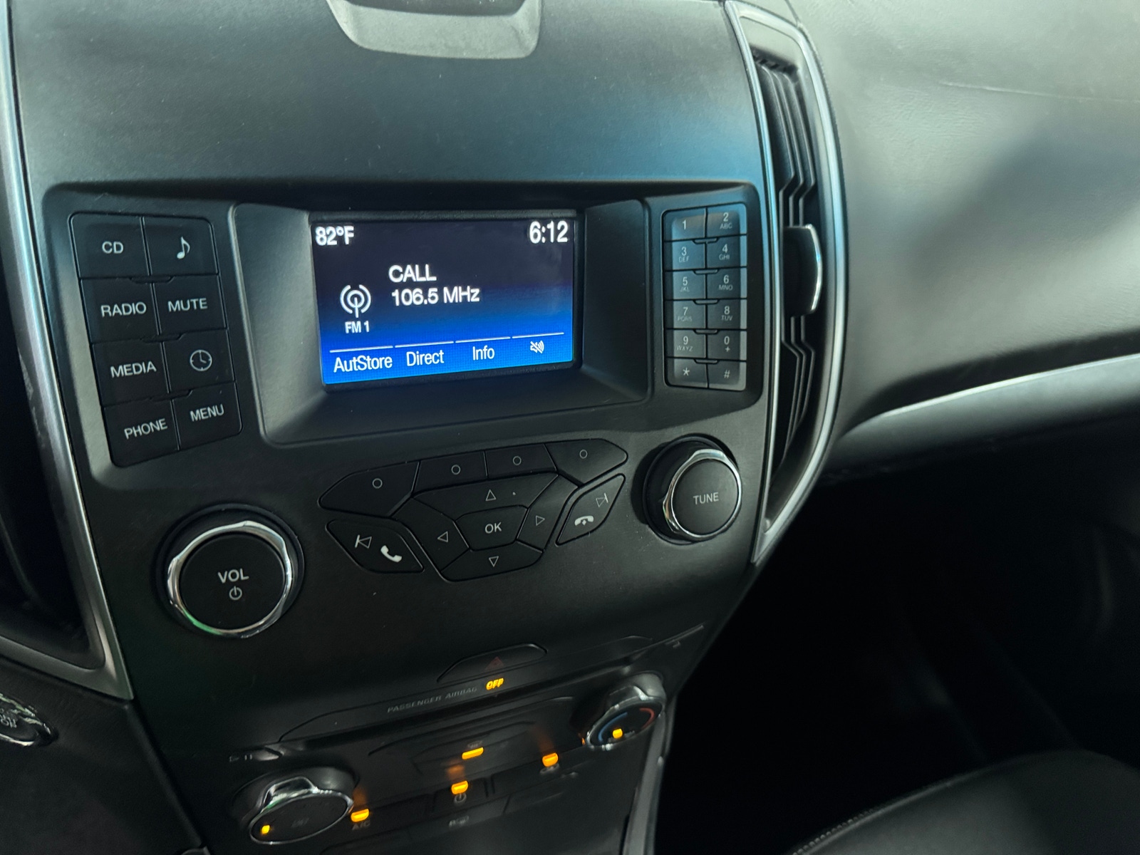 Thumbnail: 2016 Ford Edge - 4