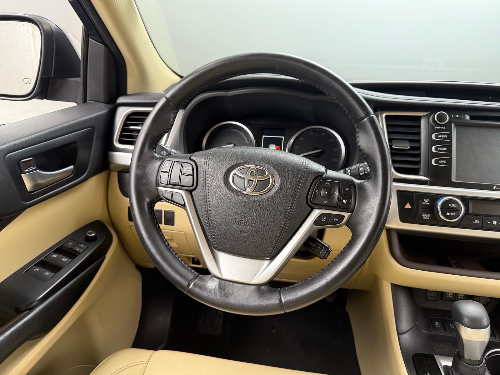 Thumbnail: 2018 Toyota Highlander - 4