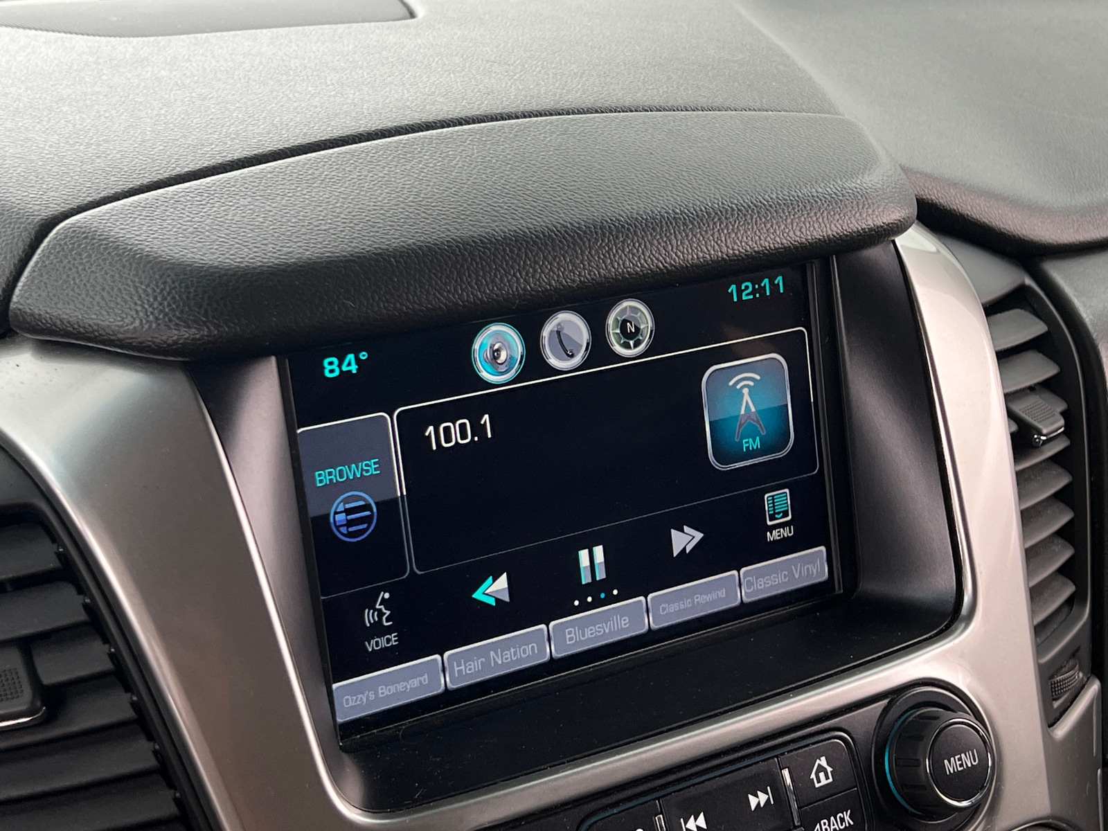Thumbnail: 2015 Chevrolet Tahoe - 3