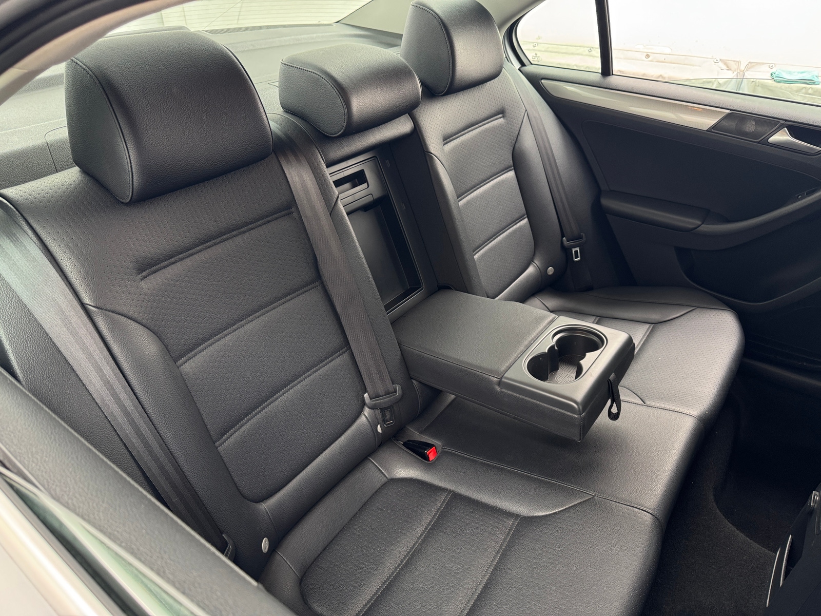 Thumbnail: 2016 Volkswagen Jetta - 5