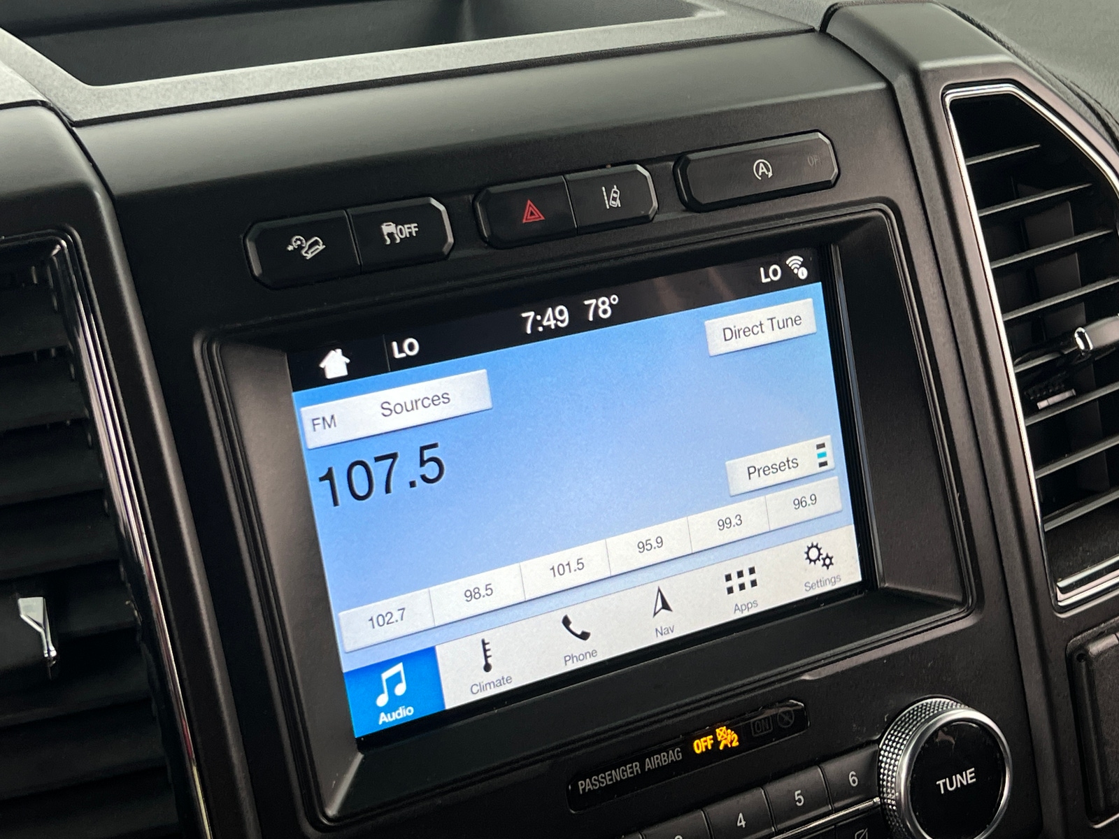 Thumbnail: 2019 Ford Expedition - 3