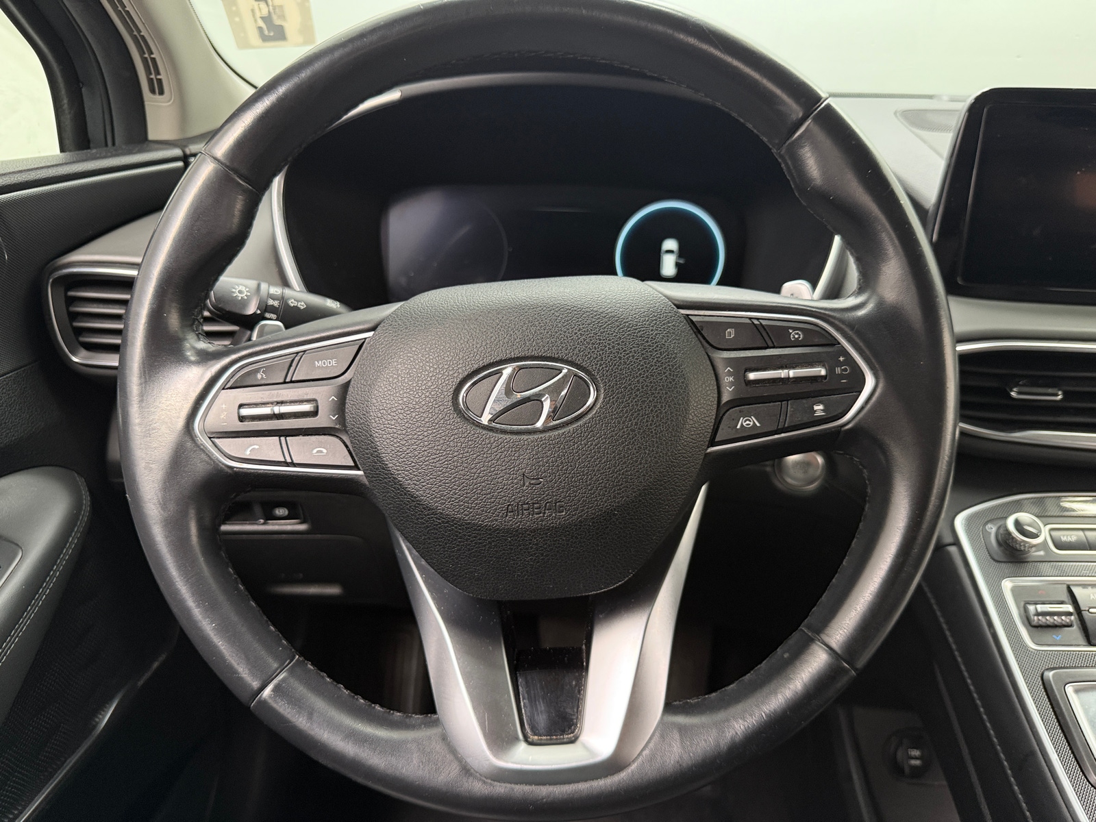 Thumbnail: 2021 Hyundai Santa Fe - 4