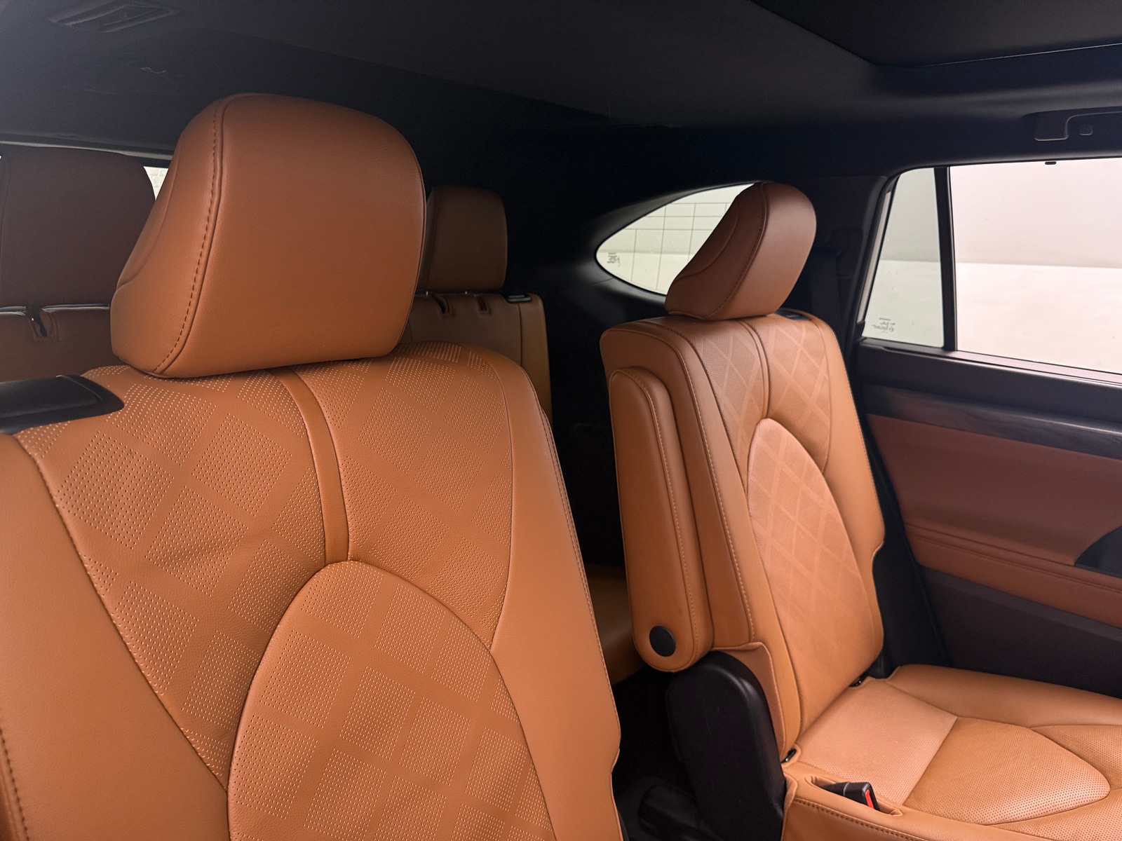 Thumbnail: 2020 Toyota Highlander - 5