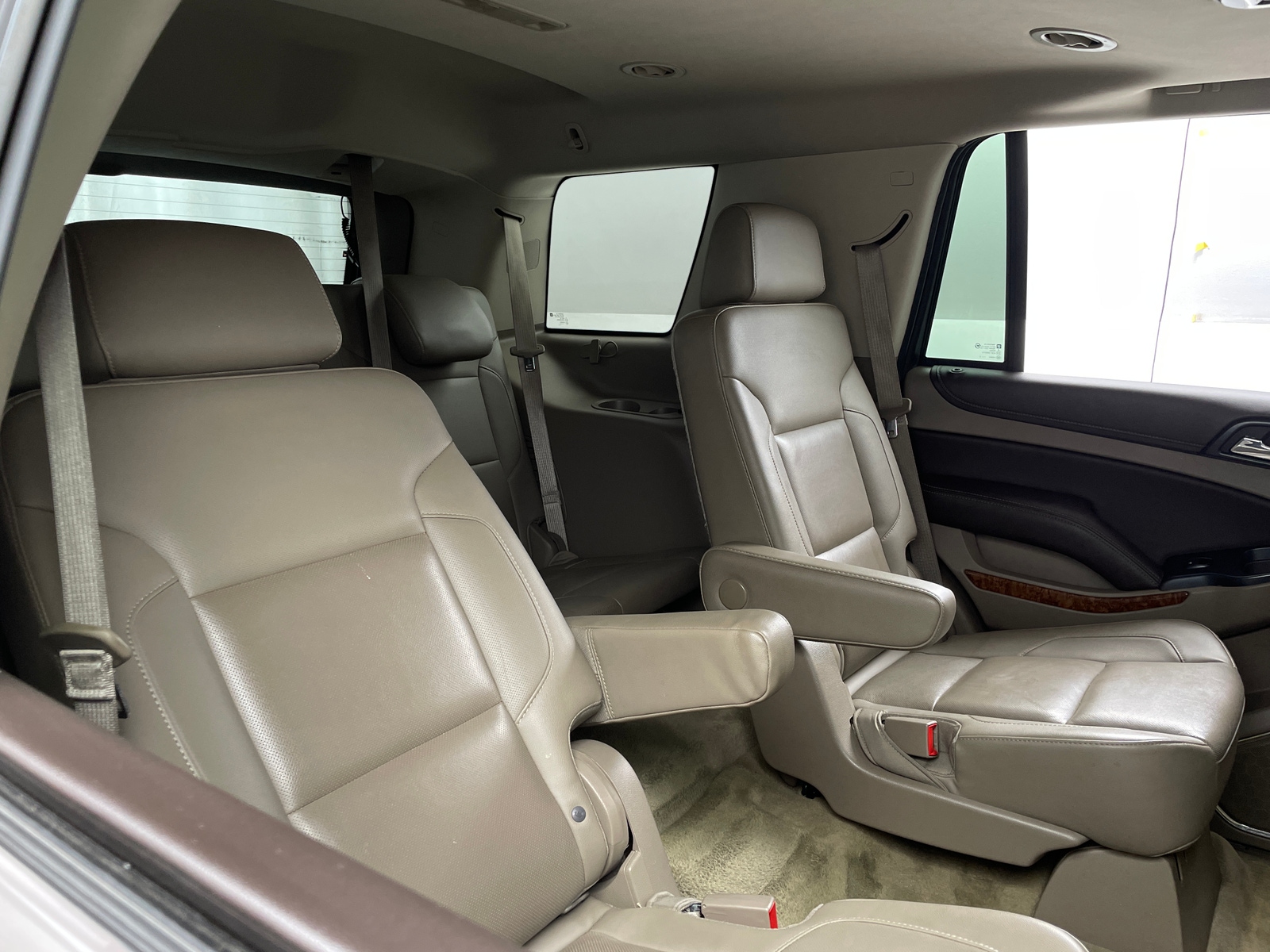Thumbnail: 2015 Chevrolet Tahoe - 5