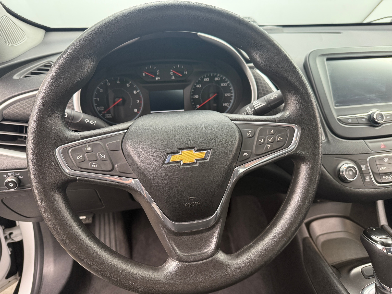 Thumbnail: 2016 Chevrolet Malibu - 5