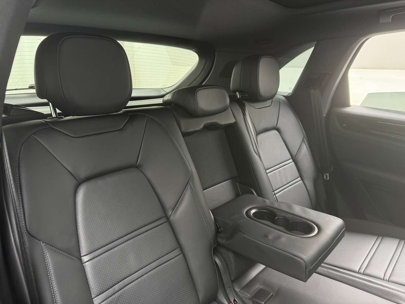 Thumbnail: 2023 Porsche Cayenne - 5