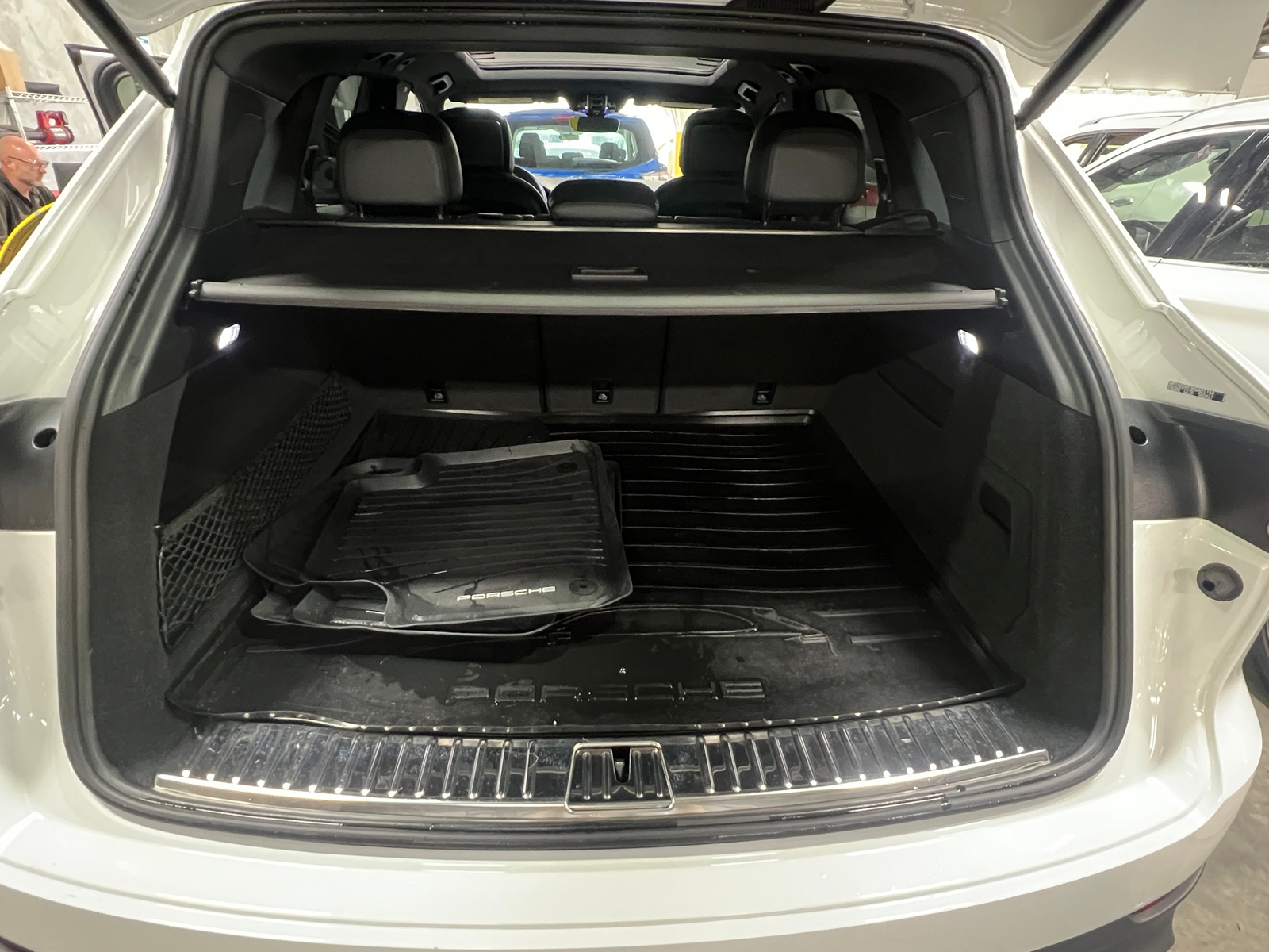 Thumbnail: 2023 Porsche Cayenne - 6