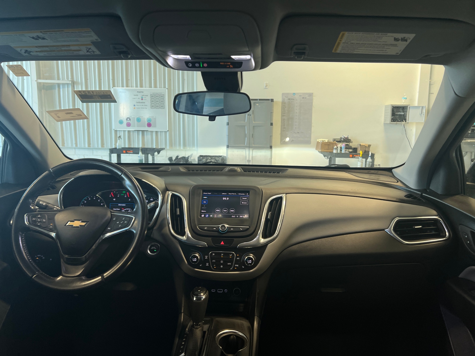 Thumbnail: 2020 Chevrolet Equinox - 3