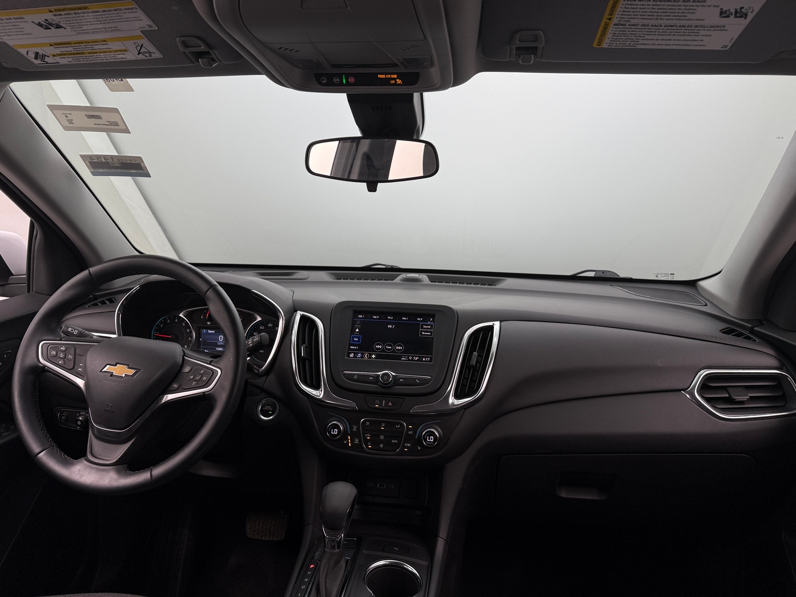 Thumbnail: 2023 Chevrolet Equinox - 3