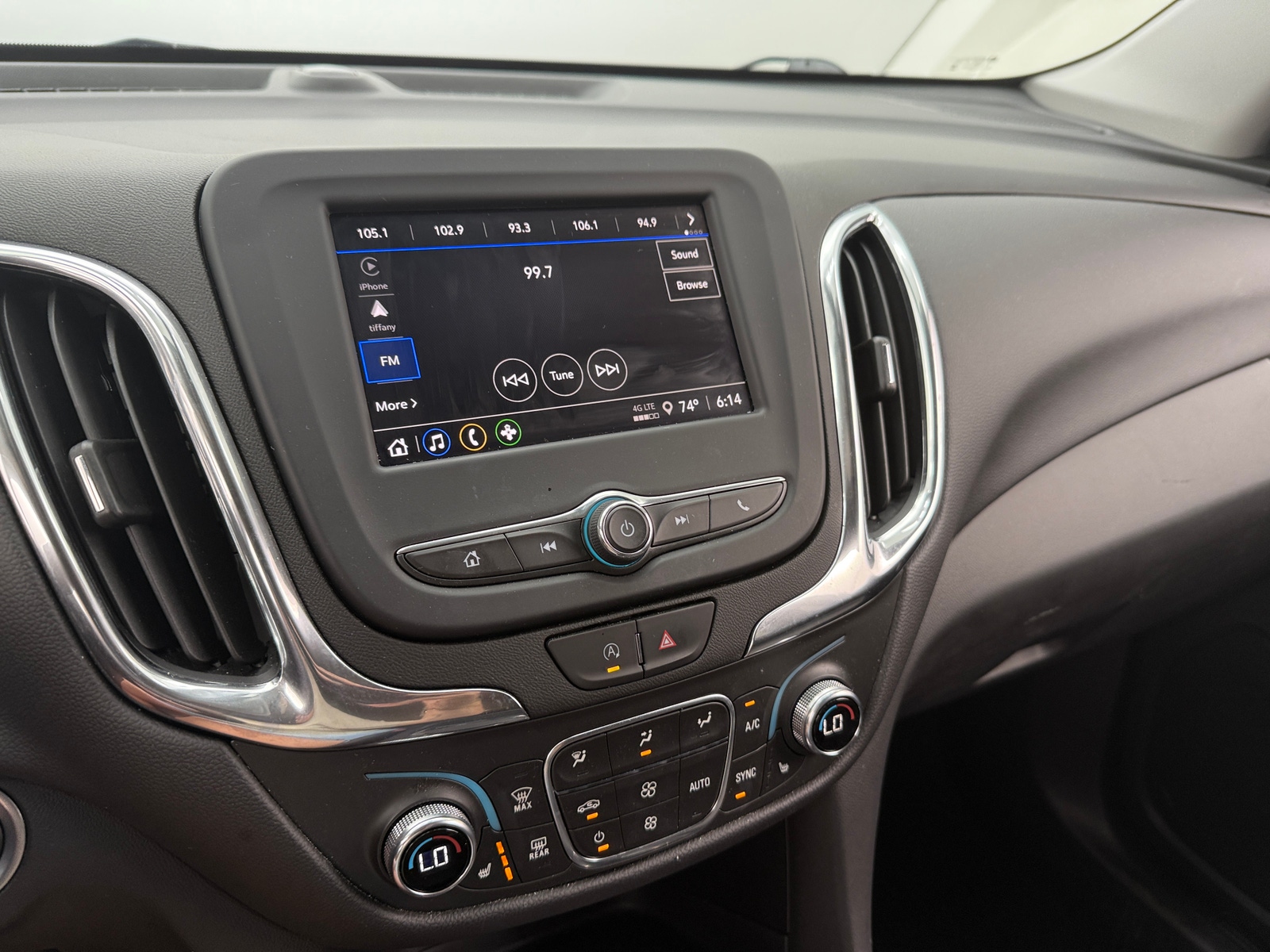 Thumbnail: 2023 Chevrolet Equinox - 4