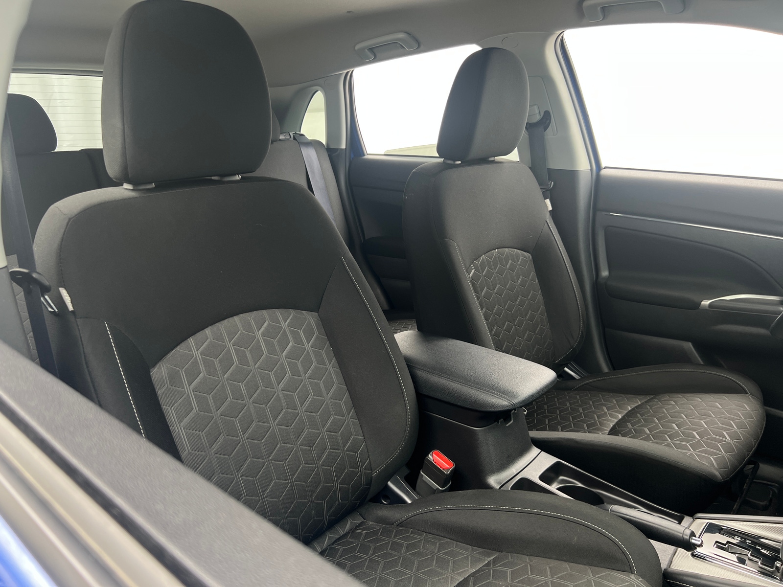 Thumbnail: 2021 Mitsubishi Outlander Sport - 2