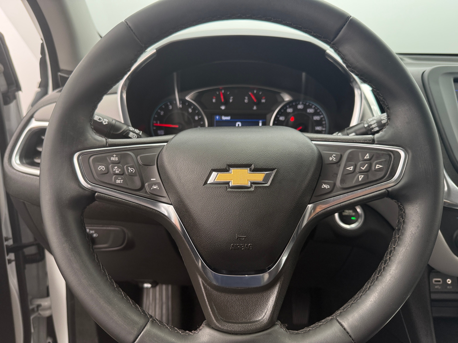 Thumbnail: 2023 Chevrolet Equinox - 5