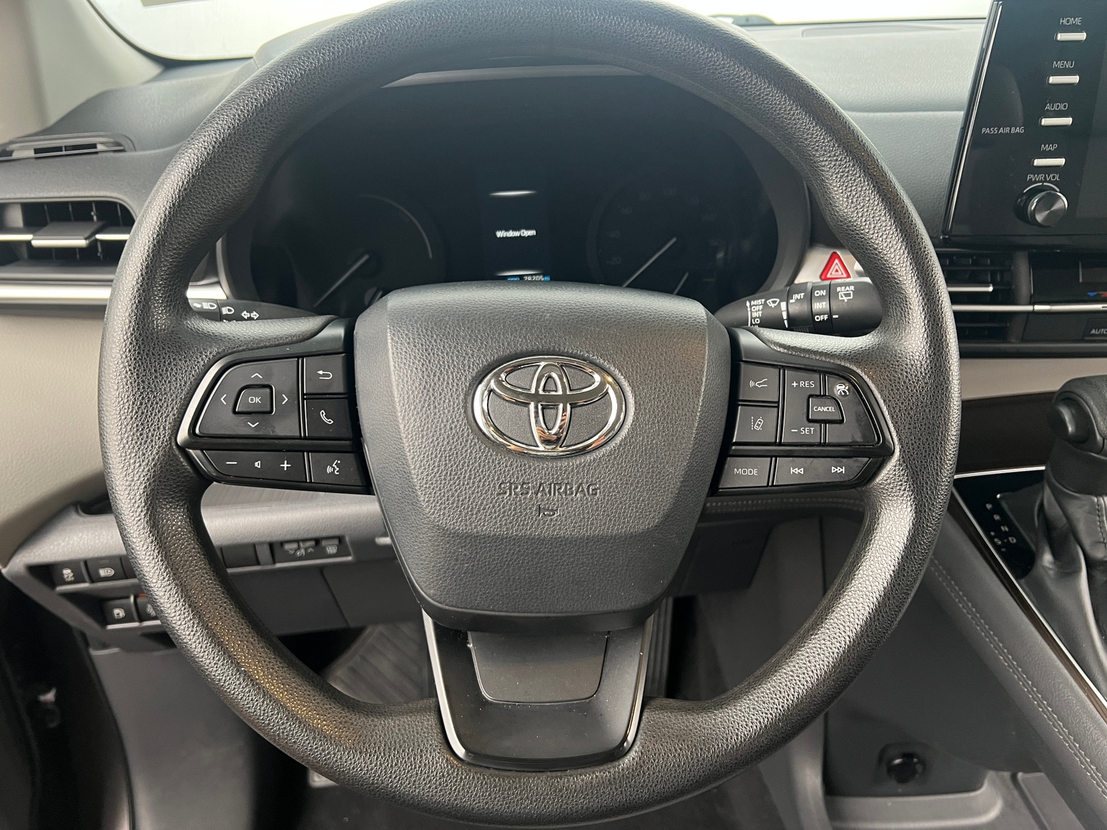 Thumbnail: 2022 Toyota Sienna - 5