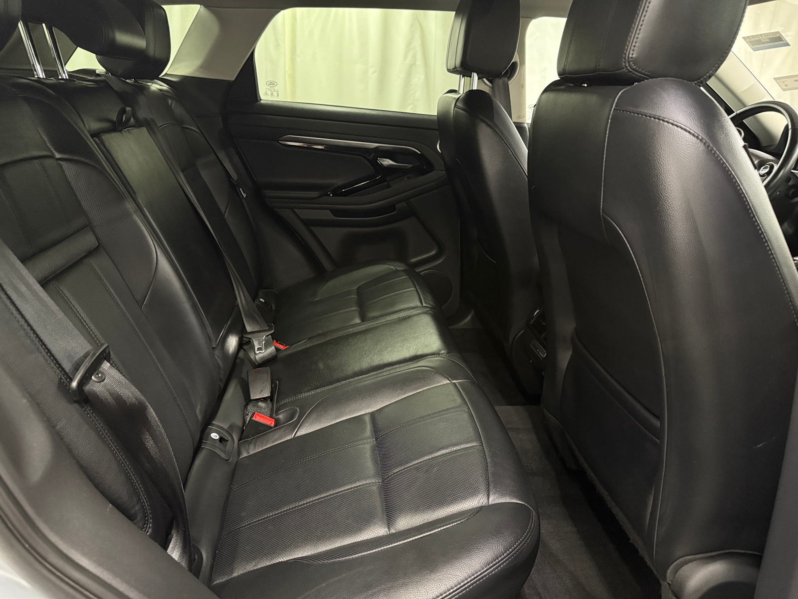 Thumbnail: 2020 Land Rover Range Rover Evoque - 5