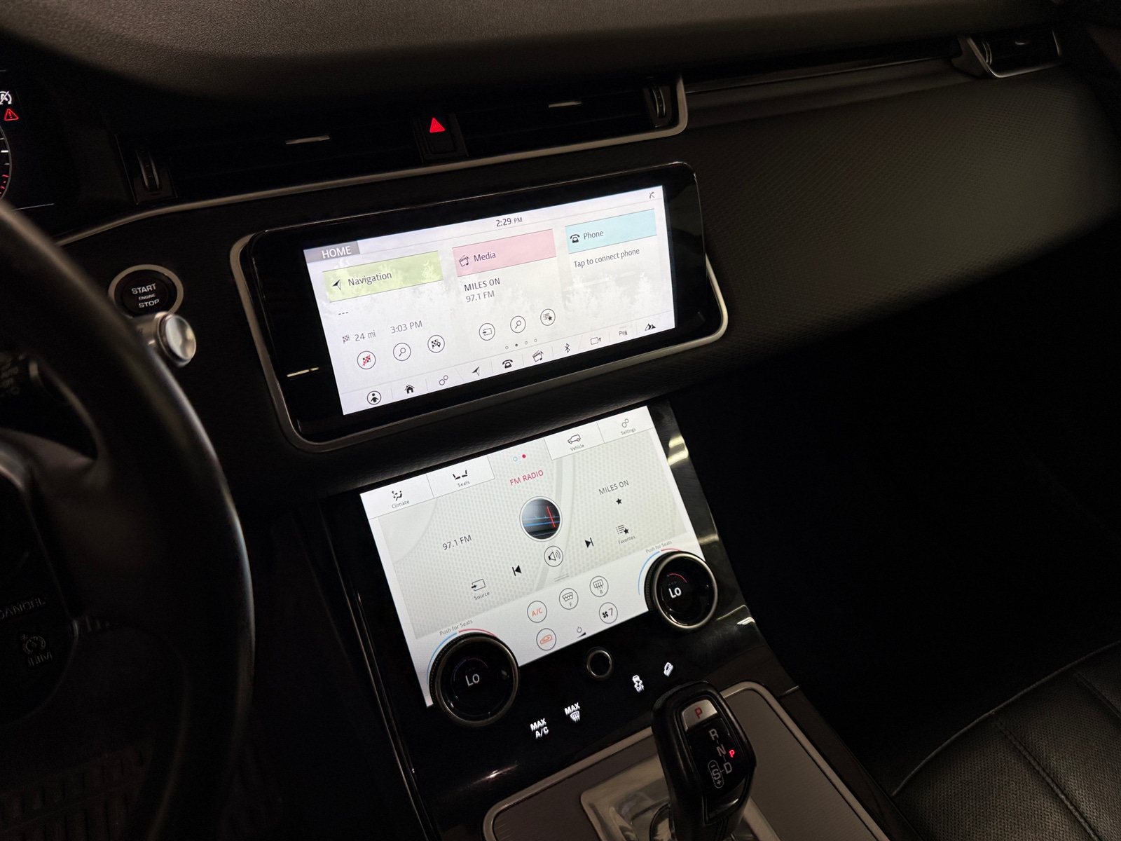 Thumbnail: 2020 Land Rover Range Rover Evoque - 3