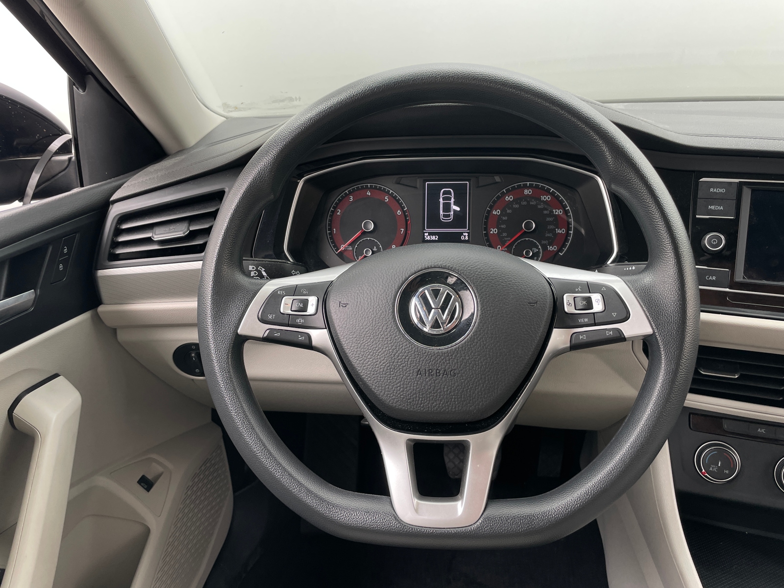 Thumbnail: 2019 Volkswagen Jetta - 5